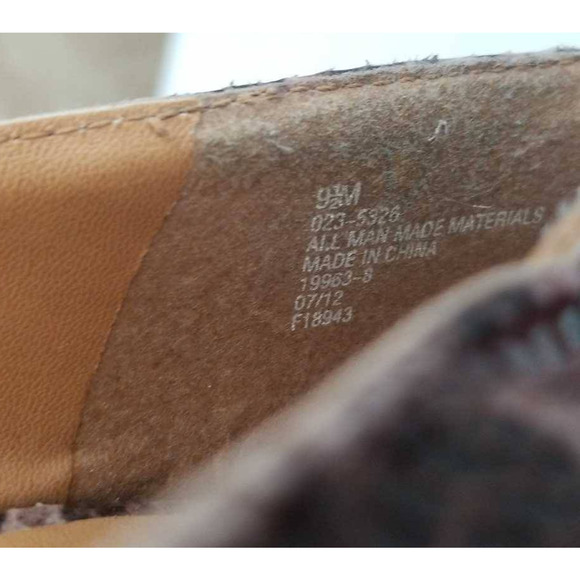 Cosmopolitan Womens Jackie Platform Pump Shoes Pink Snakeskin Slip Ons 9.5 M - Picture 8 of 9